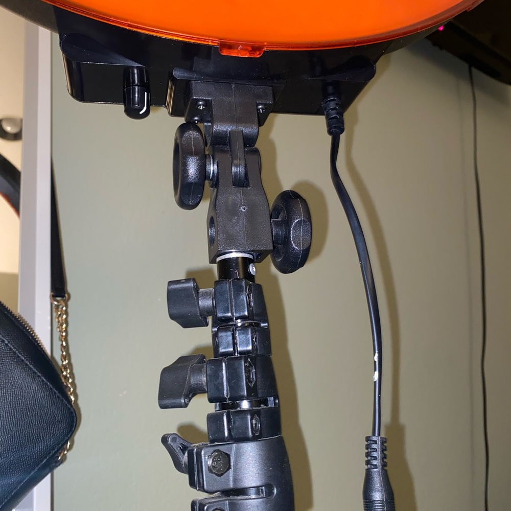Neewer Ringlight (Bluetooth) - Picture 3 of 5